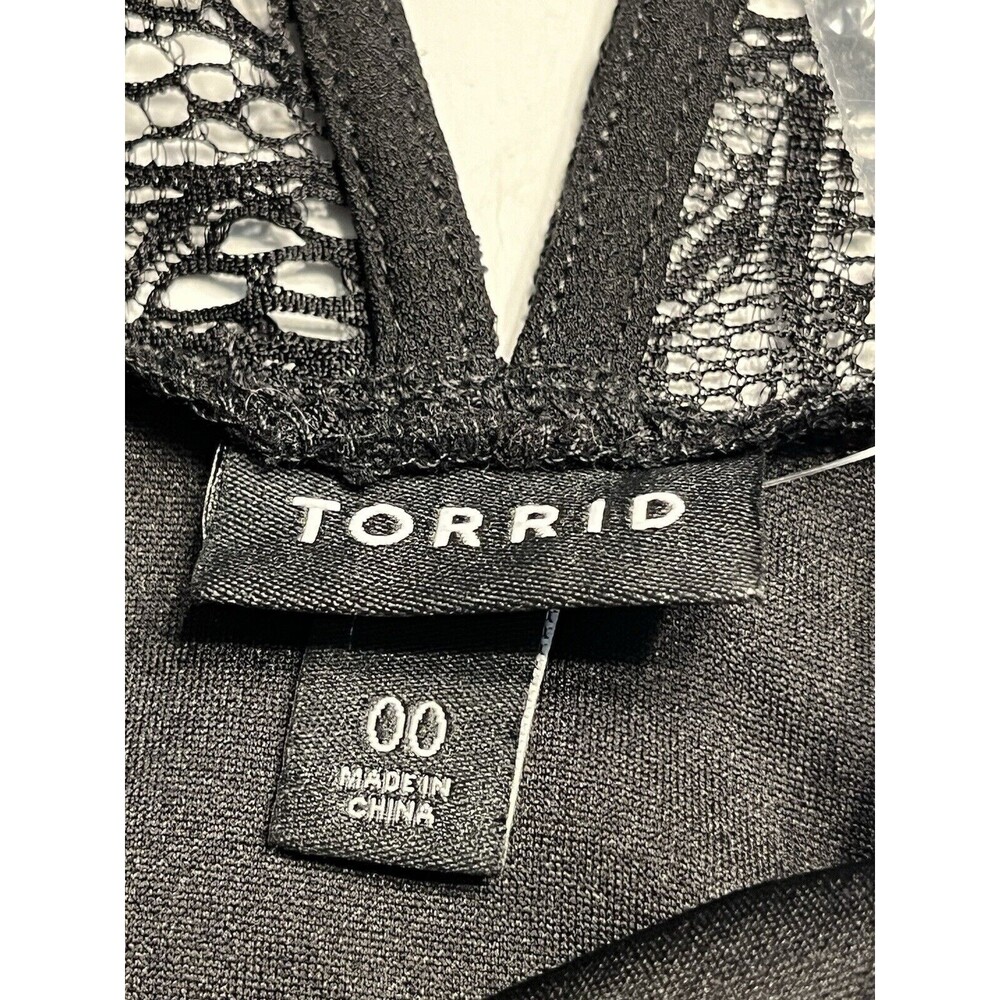 Torrid Black Lace Crepe Scuba Dress Flutter Sleeves Sz ML 10 - Picture 10 of 13